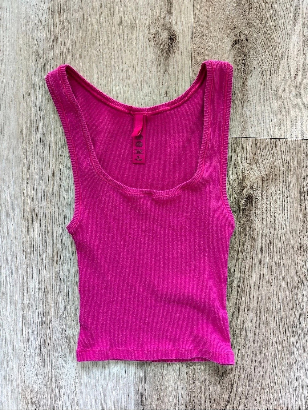 SKIMS Cotton Rib Tank Top in Pink Size XS